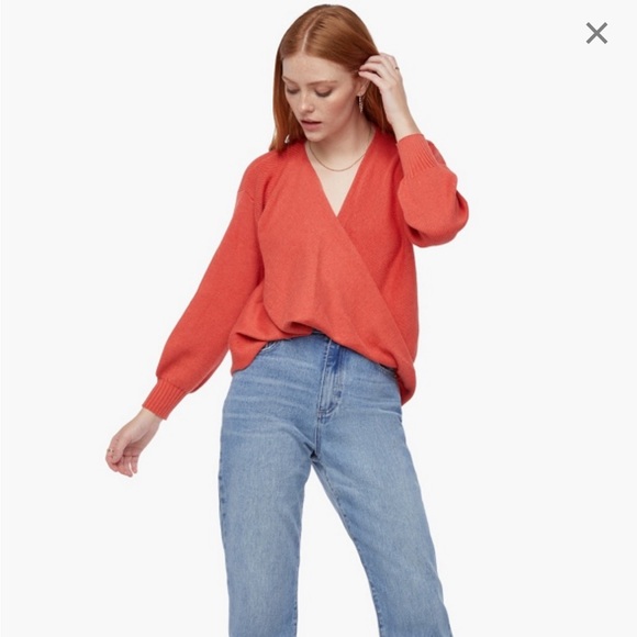 NWT JustFab Sienna Red Twist Front Deep V Sweater - Picture 1 of 12